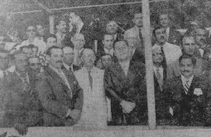 El proclamado candidato a presidente Juan D. Perón en campaña electoral en San Luis. Junto a él, el candidato a gobernador Zavala ortiz, Juan Duarte, Marcial Rodríguez, Nicolás Jofré, Finocchieto -que luego sería director de Trabajo- Tte. Cnel. Rodríguez Jurado, Modesto Quiroga, entre otros. 