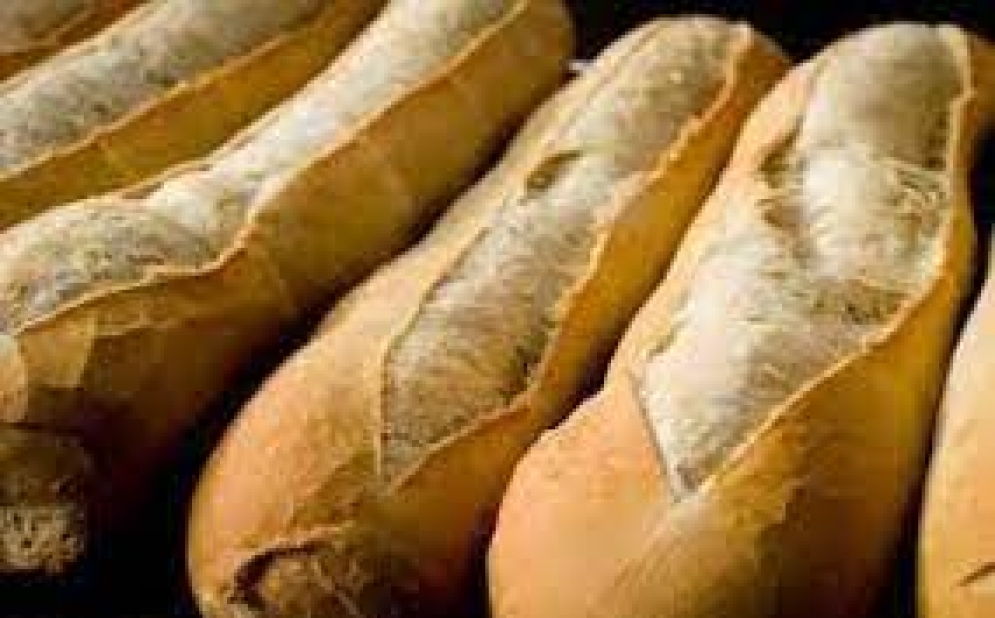 Firmaron un acuerdo para frenar el precio del pan el Gobierno nacional y Empresarios