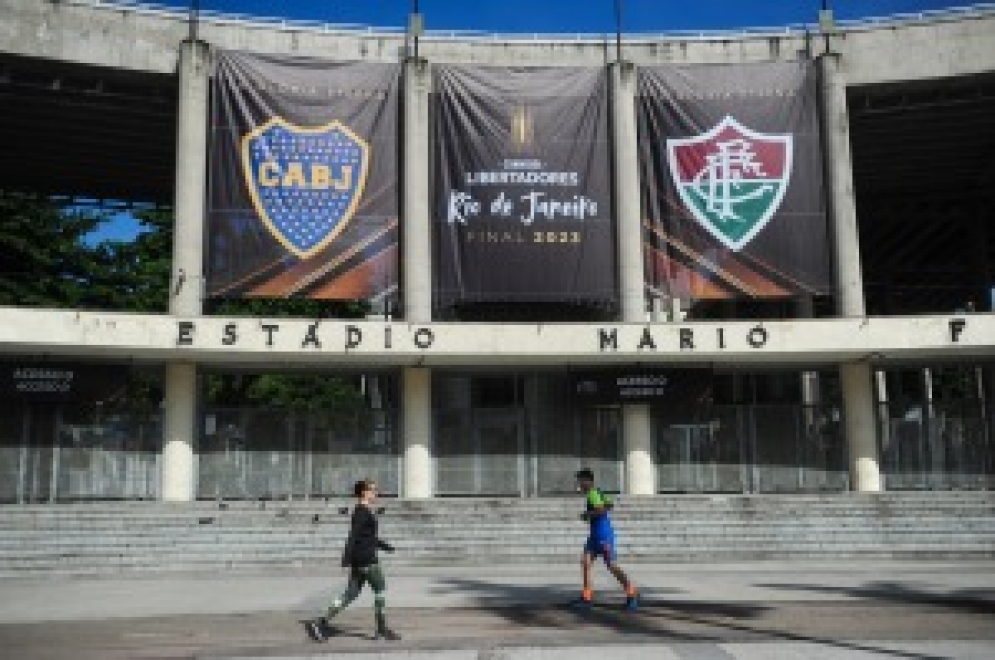Confirman la final tras los ataques de barras de Fluminense y represión policial a hinchas de Boca