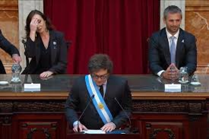 Milei presentó el Presupuesto 2025 y llamó a las provincias a hacer un ajuste de 60 mil millones de dólares