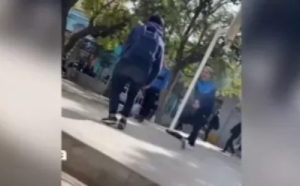 Difunden imágenes de una violenta pelea en el patio de una escuela de San Luis