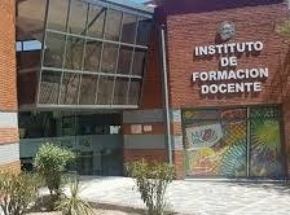 ASDE denuncia discriminación salarial y maltrato a docentes de los IFDC
